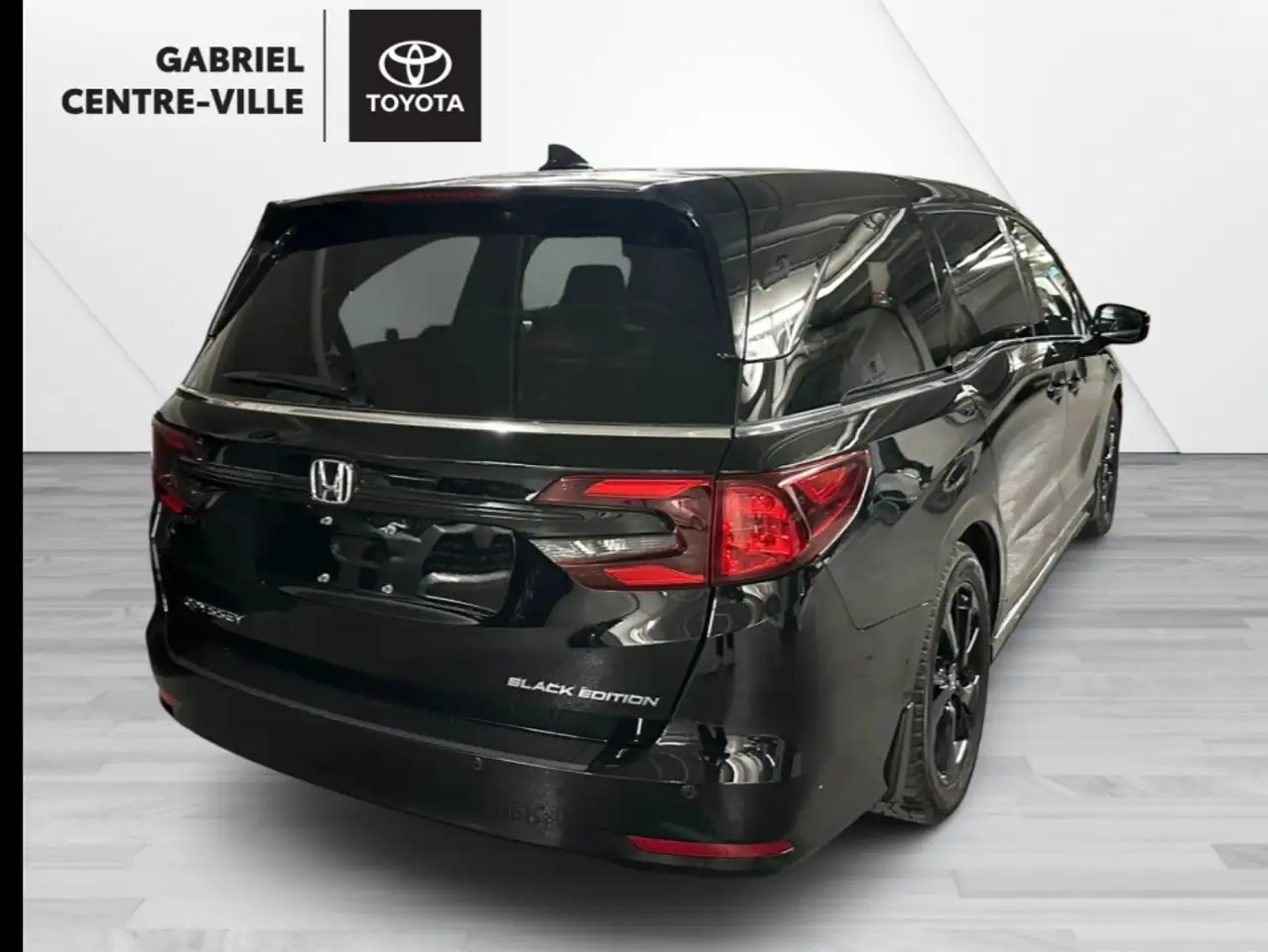 Honda Odyssey снимка Honda Odyssey