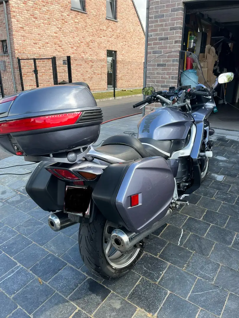 Yamaha FJR 1300 GPS, top case, valise., prise usb - 2