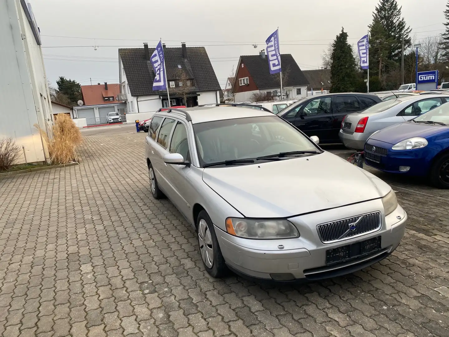 Volvo V70 V 70 Kombi BI-FUELL Edition Sport/Benzin Erdgas Silber - 1