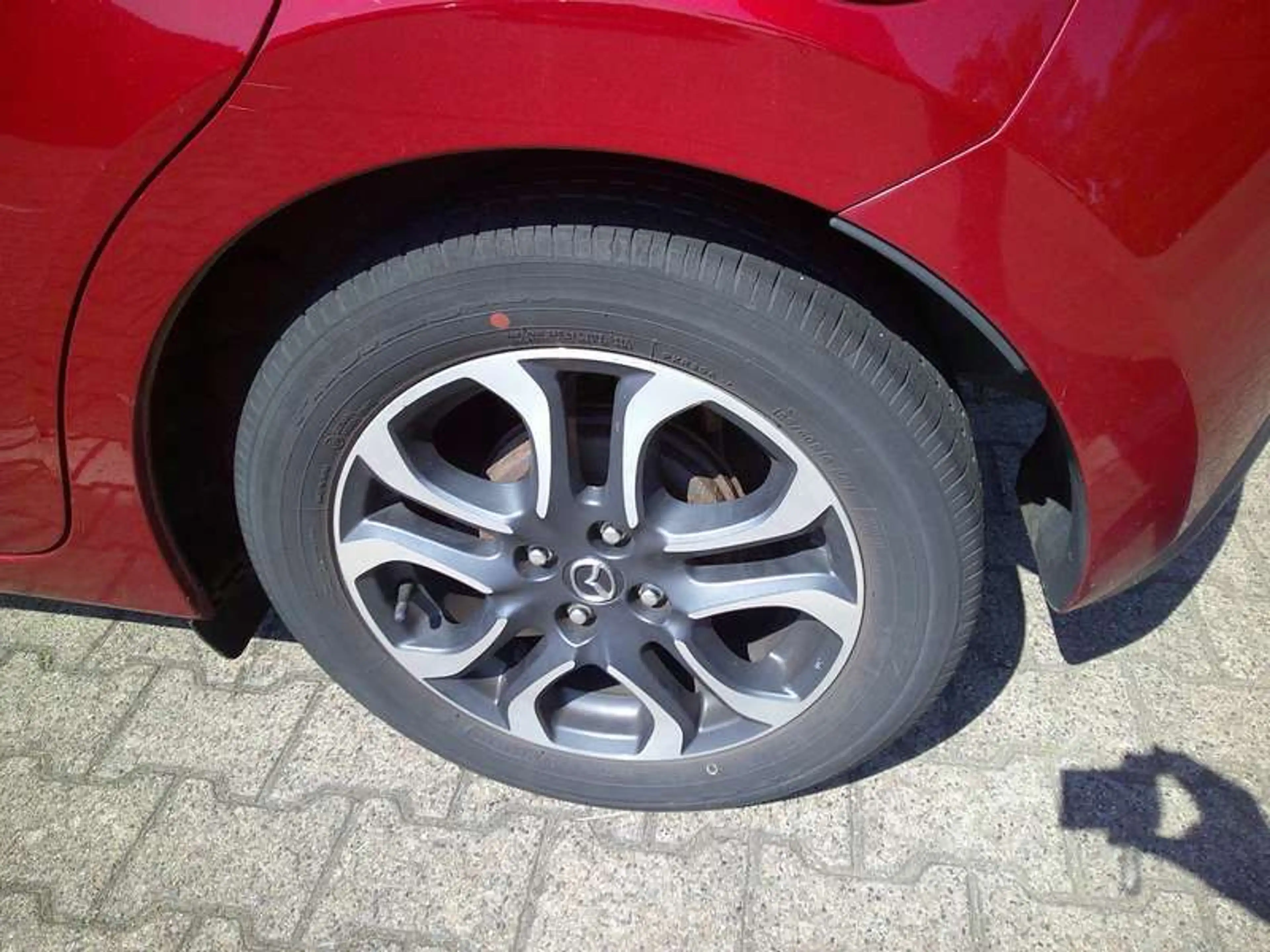 Mazda 2 Kizoku,8fach-bereift,Shzg,Klimaautomatik,Navi,PDC,L+Rsensor — photo 10