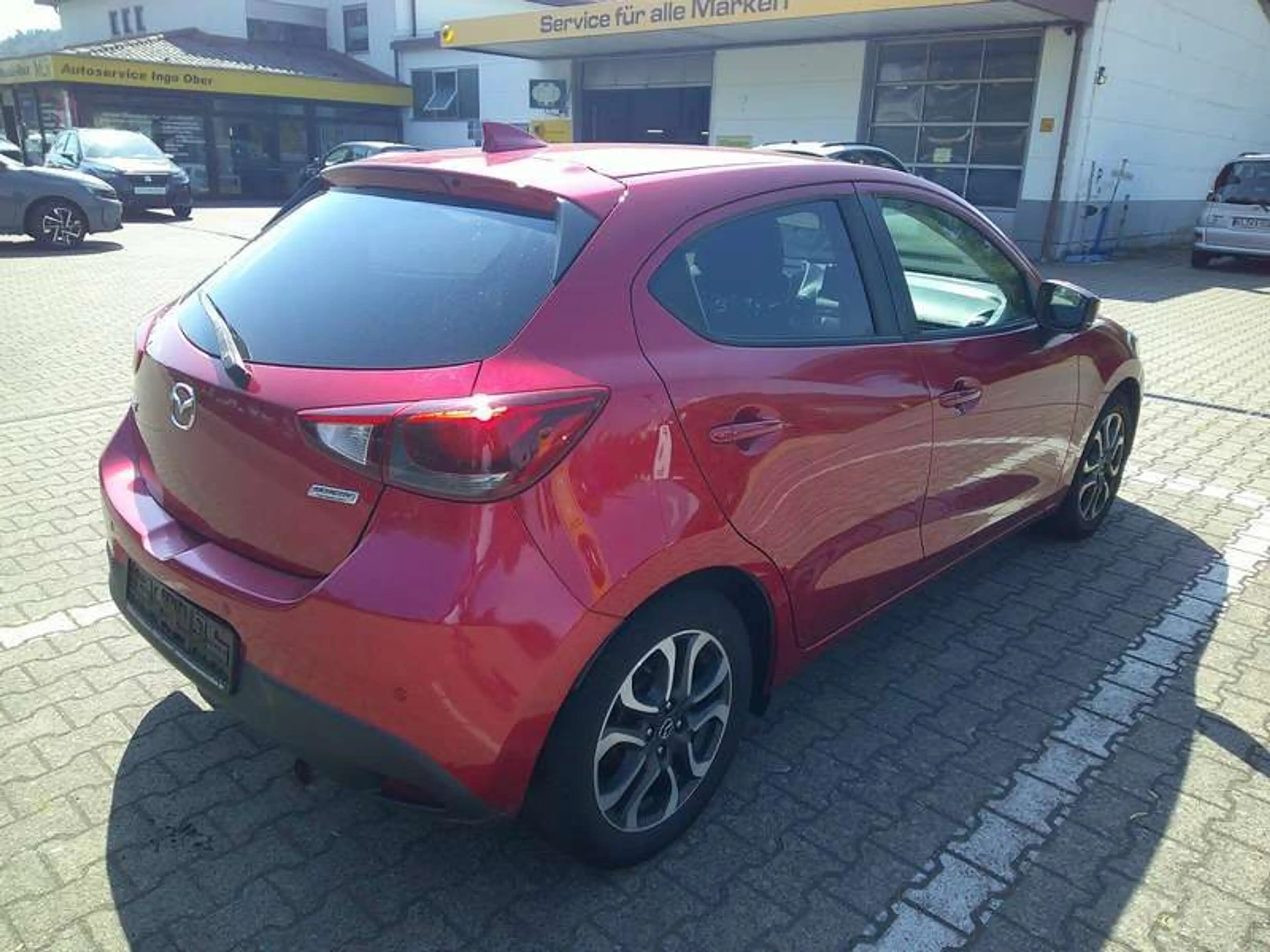 Mazda 2 Kizoku,8fach-bereift,Shzg,Klimaautomatik,Navi,PDC,L+Rsensor — photo 3