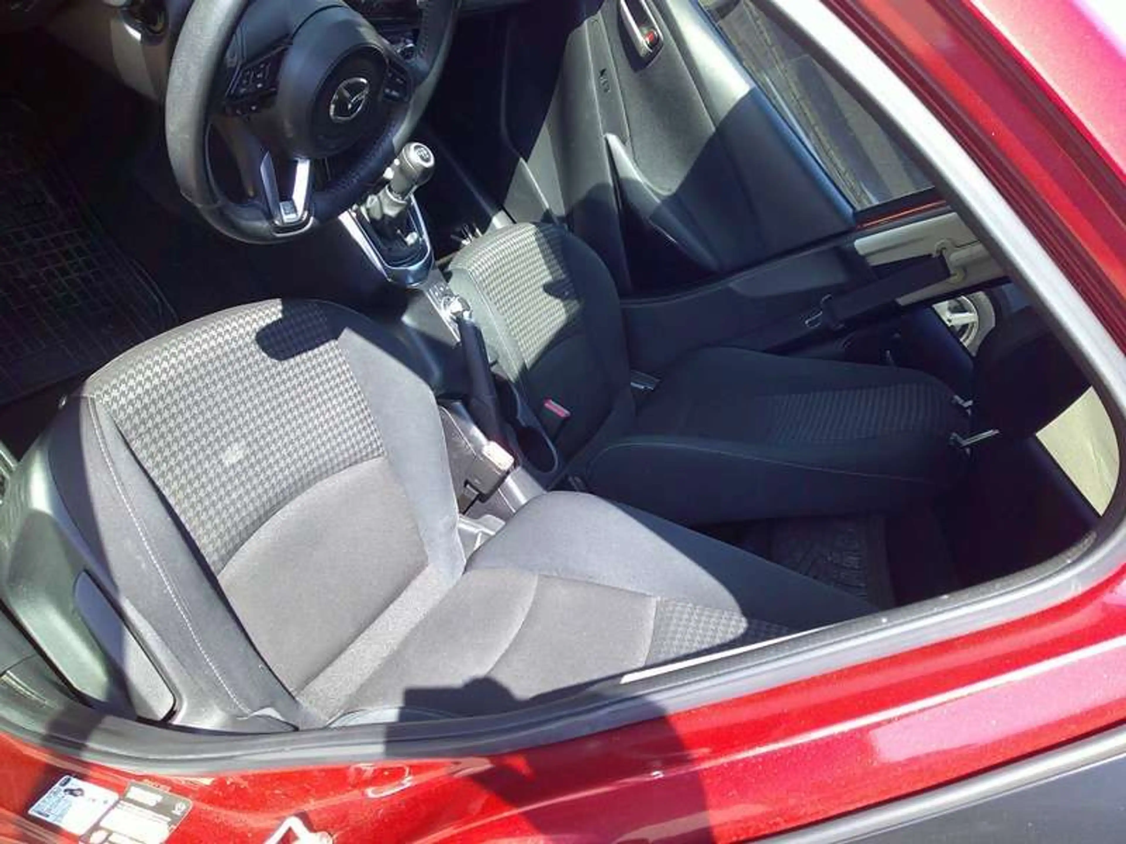Mazda 2 Kizoku,8fach-bereift,Shzg,Klimaautomatik,Navi,PDC,L+Rsensor — photo 5