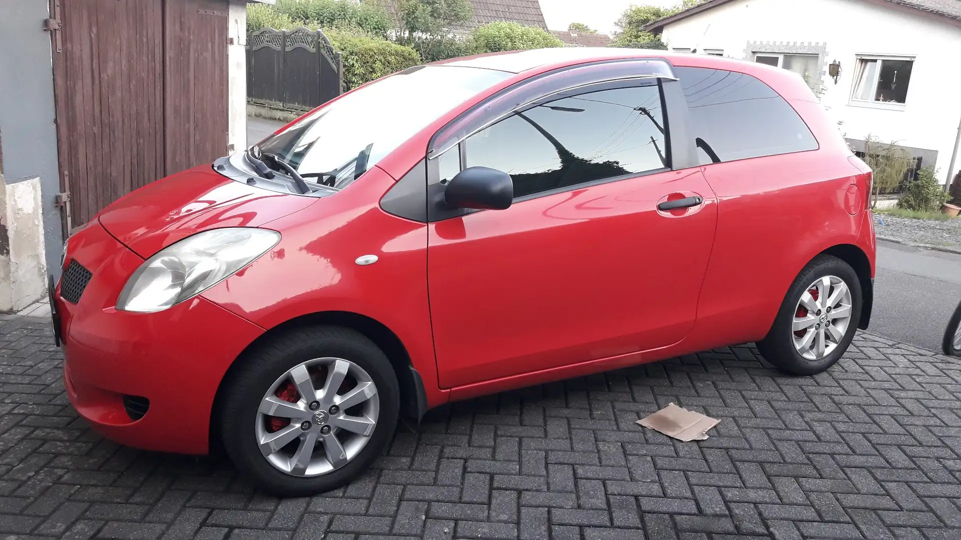 Toyota Yaris 1.0 VVT-i Luna - 1