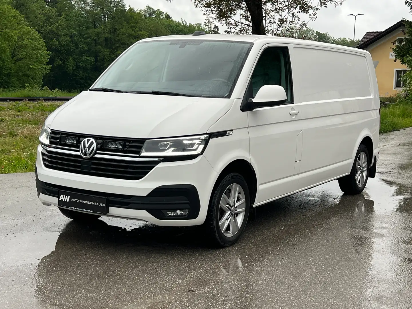 Volkswagen T6.1 Transporter 4MOTION LR *LED*ACC*Standheizung*AHK* Weiß - 1