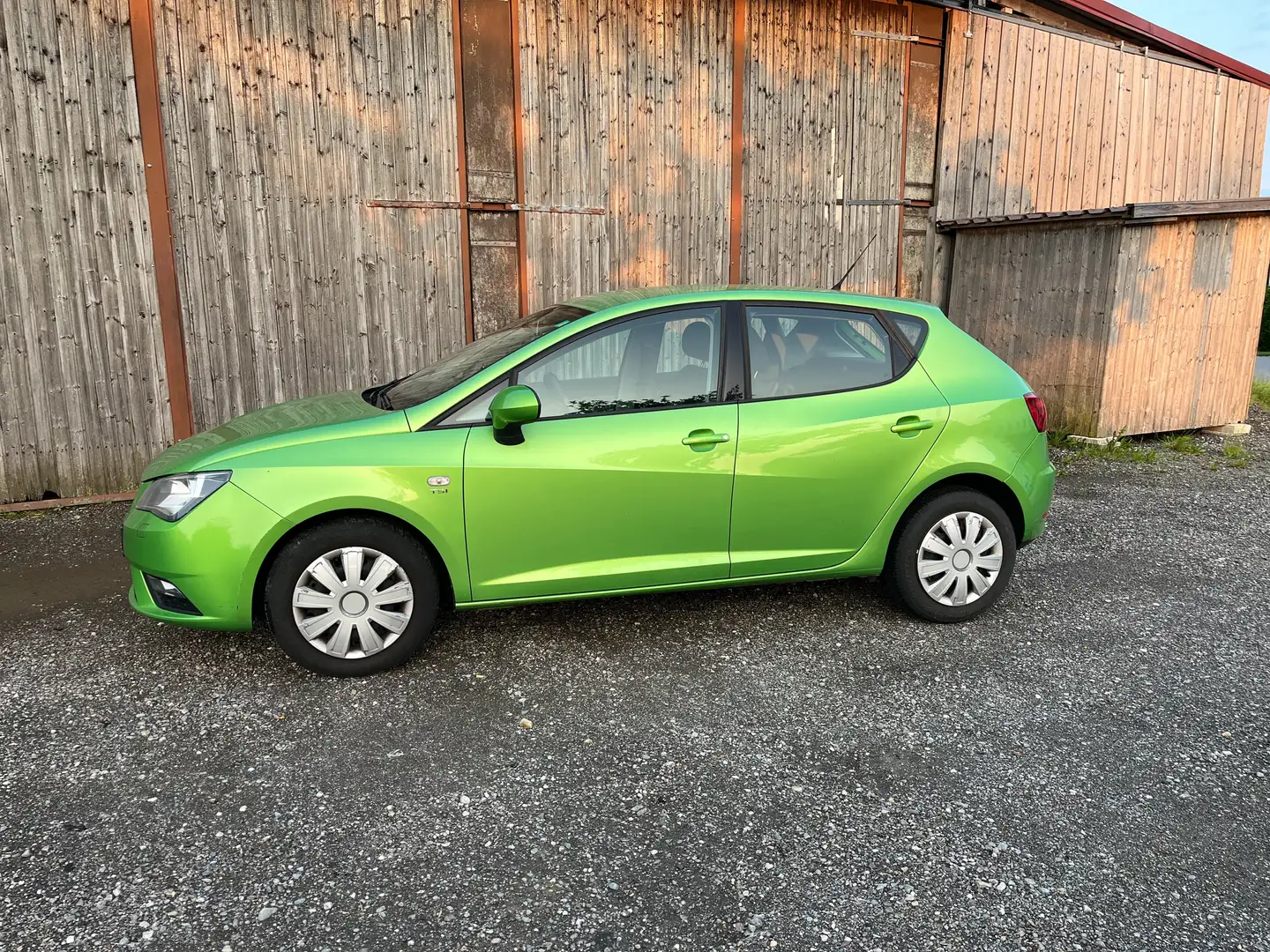 SEAT Ibiza Ibiza 5-Türer 1.2 TSI Style Zelená - 1