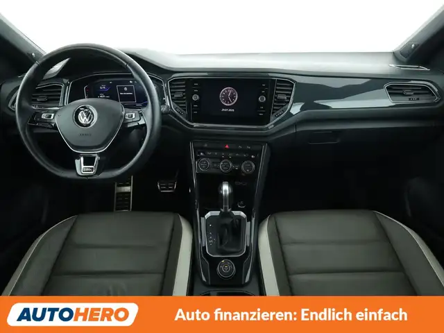 Volkswagen T-Roc view 12
