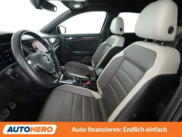 Volkswagen T-Roc view 10