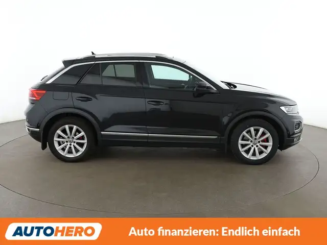 Volkswagen T-Roc view 7