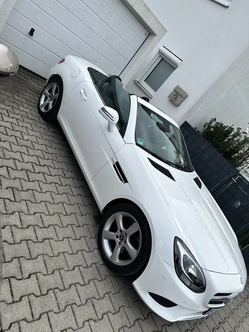 Mercedes-Benz SLC 200 - 1