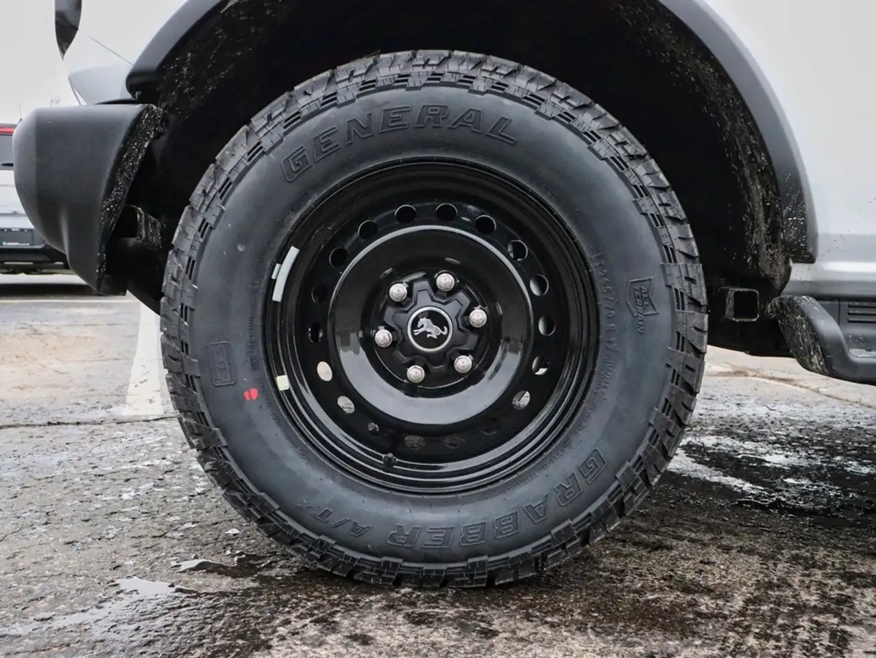 Ford Bronco снимка Ford Bronco