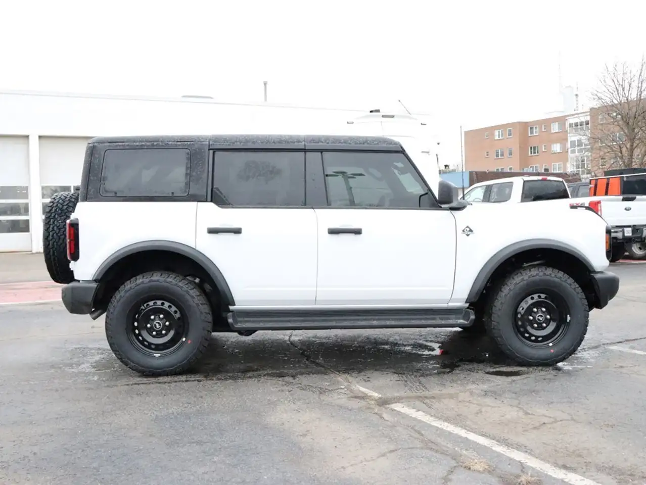 Ford Bronco снимка Ford Bronco