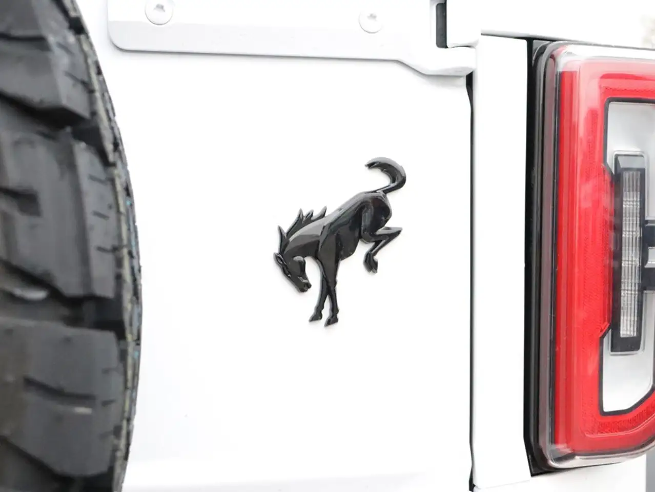 Ford Bronco снимка Ford Bronco