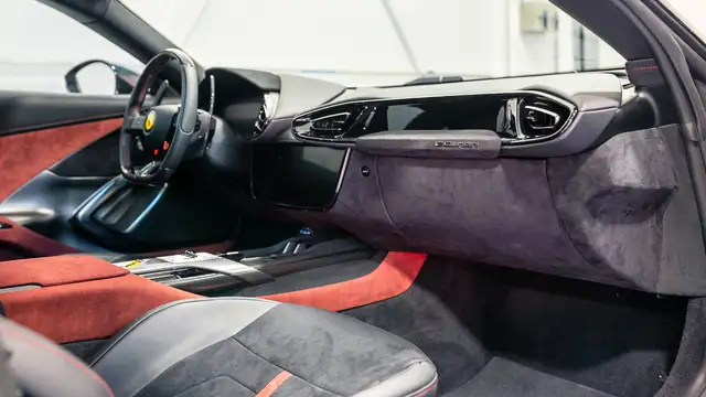 Ferrari 12 Cilindri 2025 — photo 8