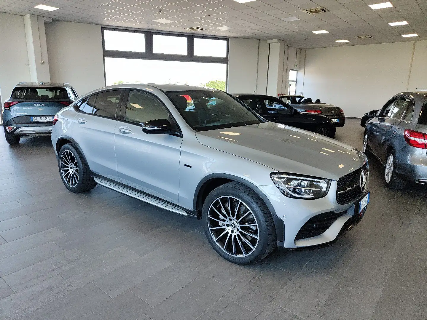 Mercedes-Benz GLC 300 e Coupe' 4Matic EQ-Power Premium Auto Cerchi20 Argento - 2