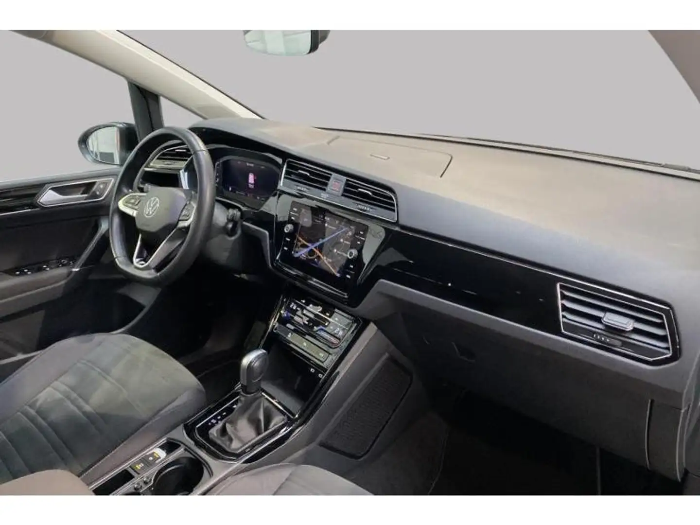Volkswagen Touran Highline 2.0 TDI 150 PK DSG Noir - 2
