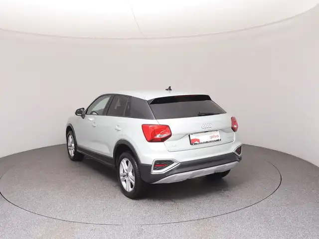 Audi Q2 view 5