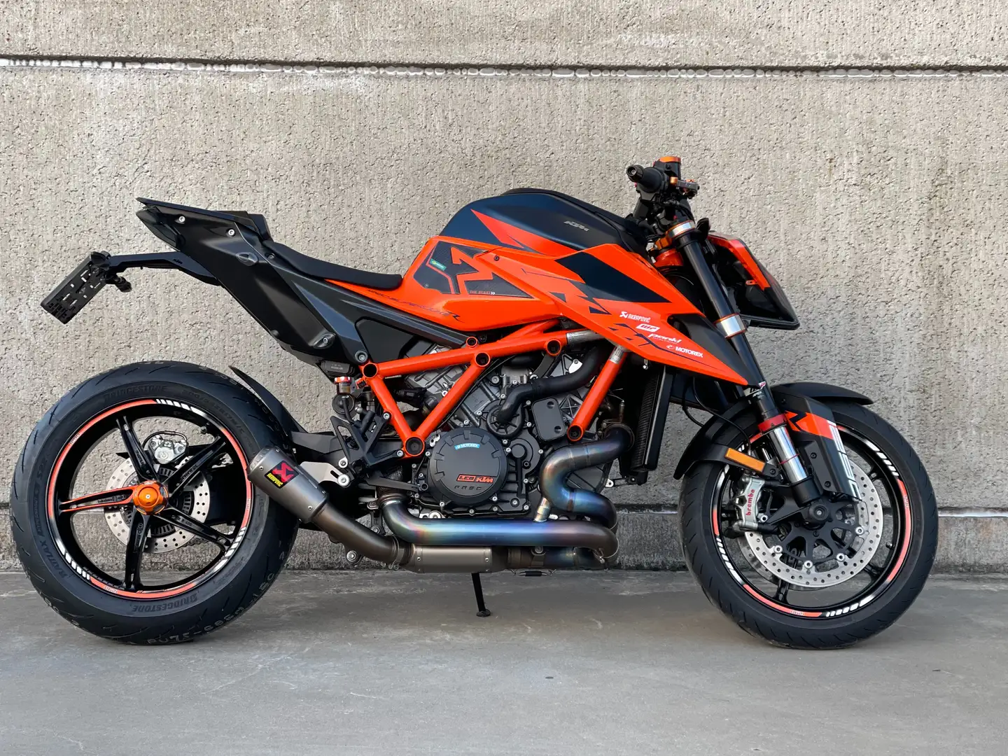 KTM 1290 Super Duke R Orange - 2