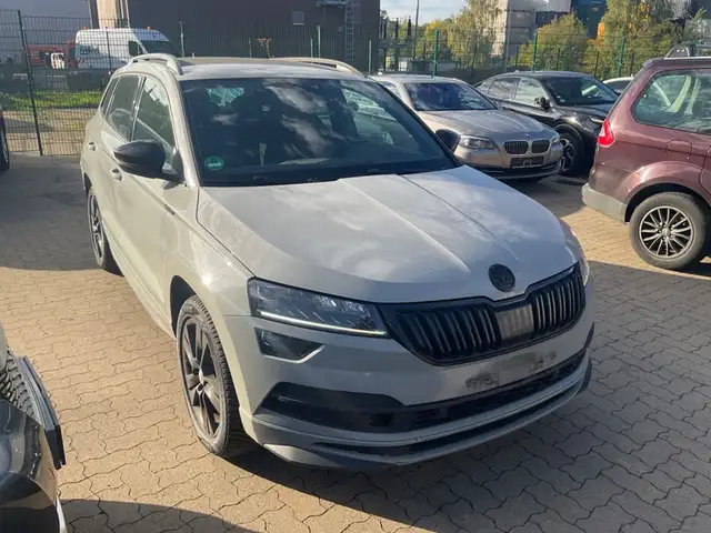 Skoda Karoq Sportline 4x4 DSG DIGITAL TÜV 04.2027