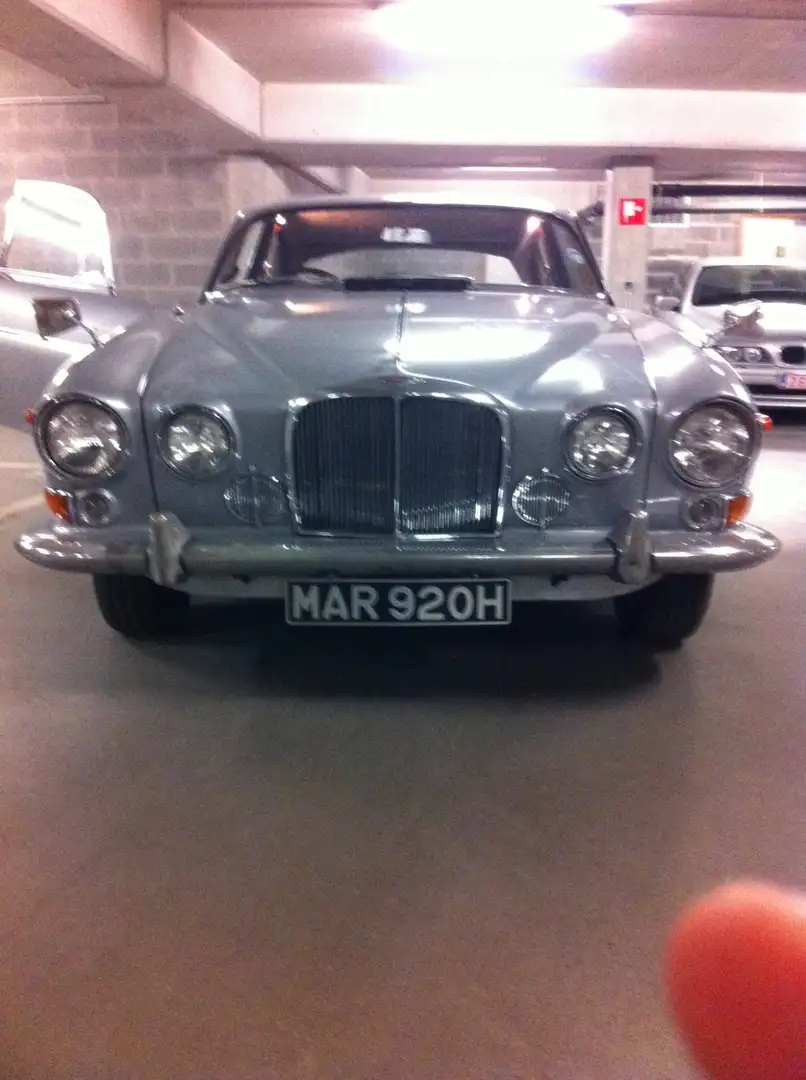 Jaguar 420 - 1
