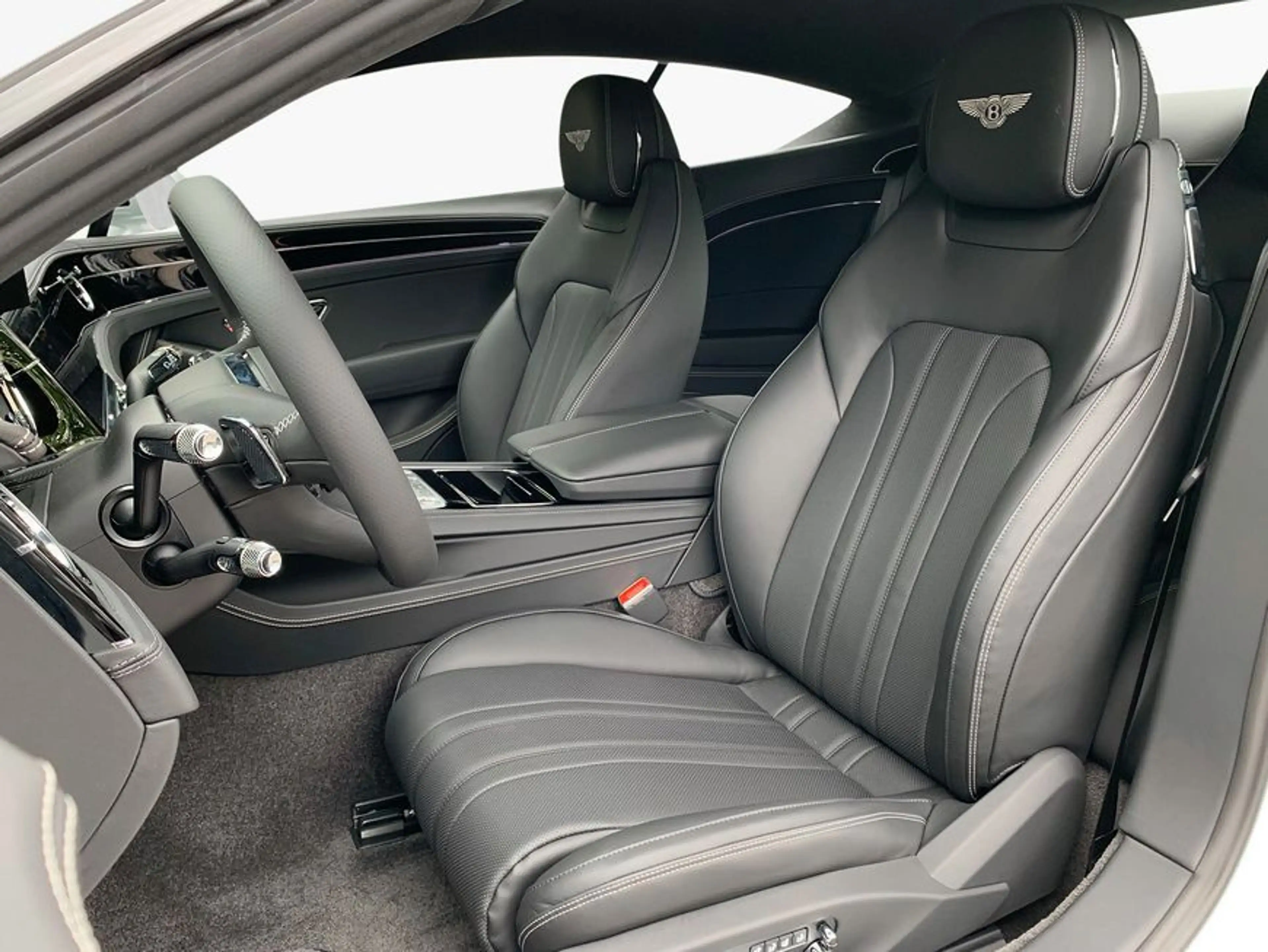 Bentley Continental GT New Continental GT V8 Hybrid Black Edition — photo 14