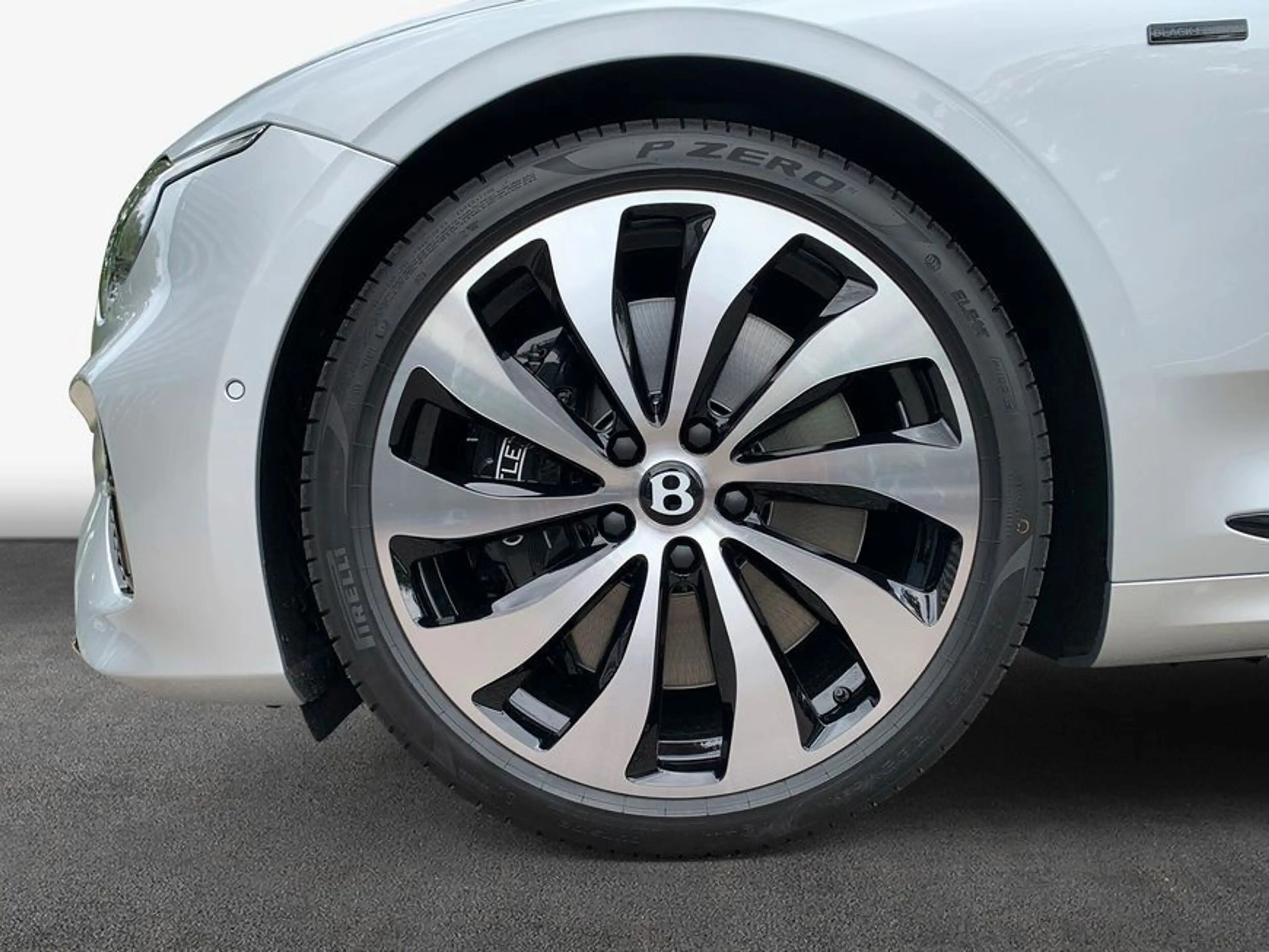Bentley Continental GT New Continental GT V8 Hybrid Black Edition — photo 8