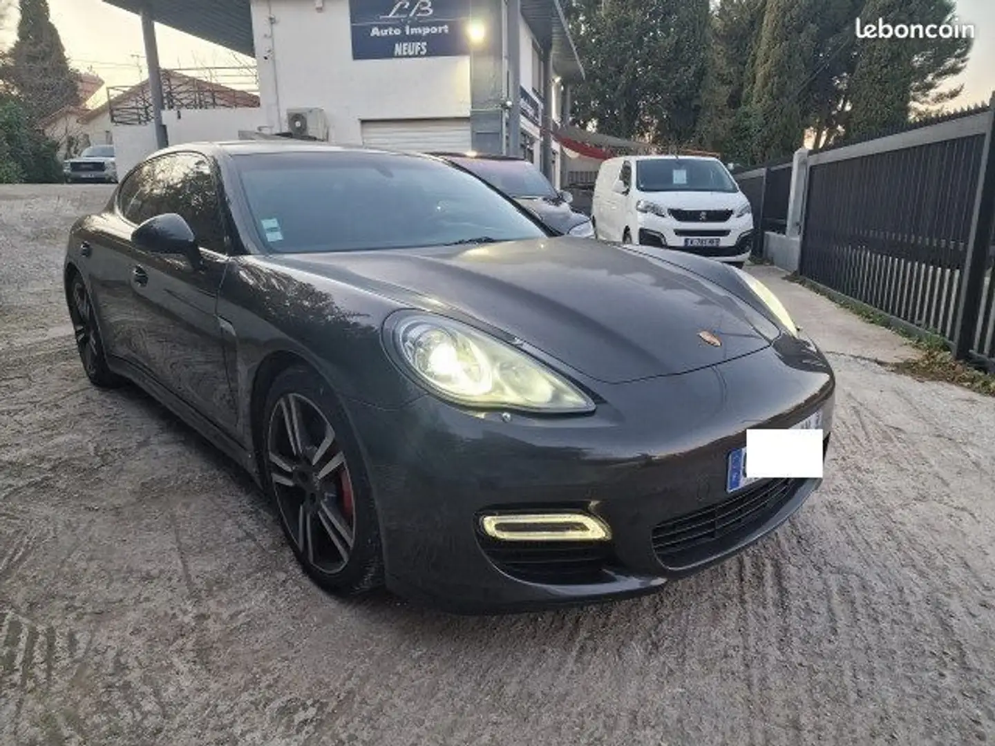 Porsche Panamera TURBO 4 500 CV Gris - 1