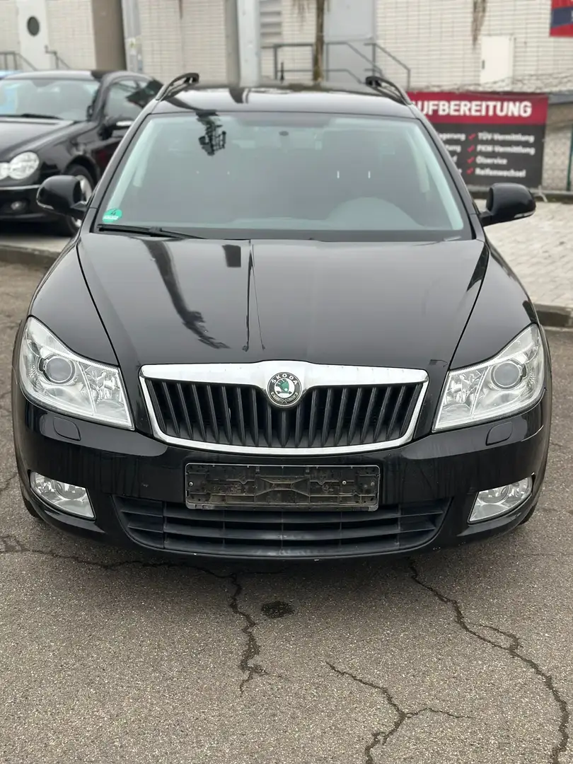 Skoda Octavia Škoda Octavia 1.6 – Ideal für Export / Schwarz - 1