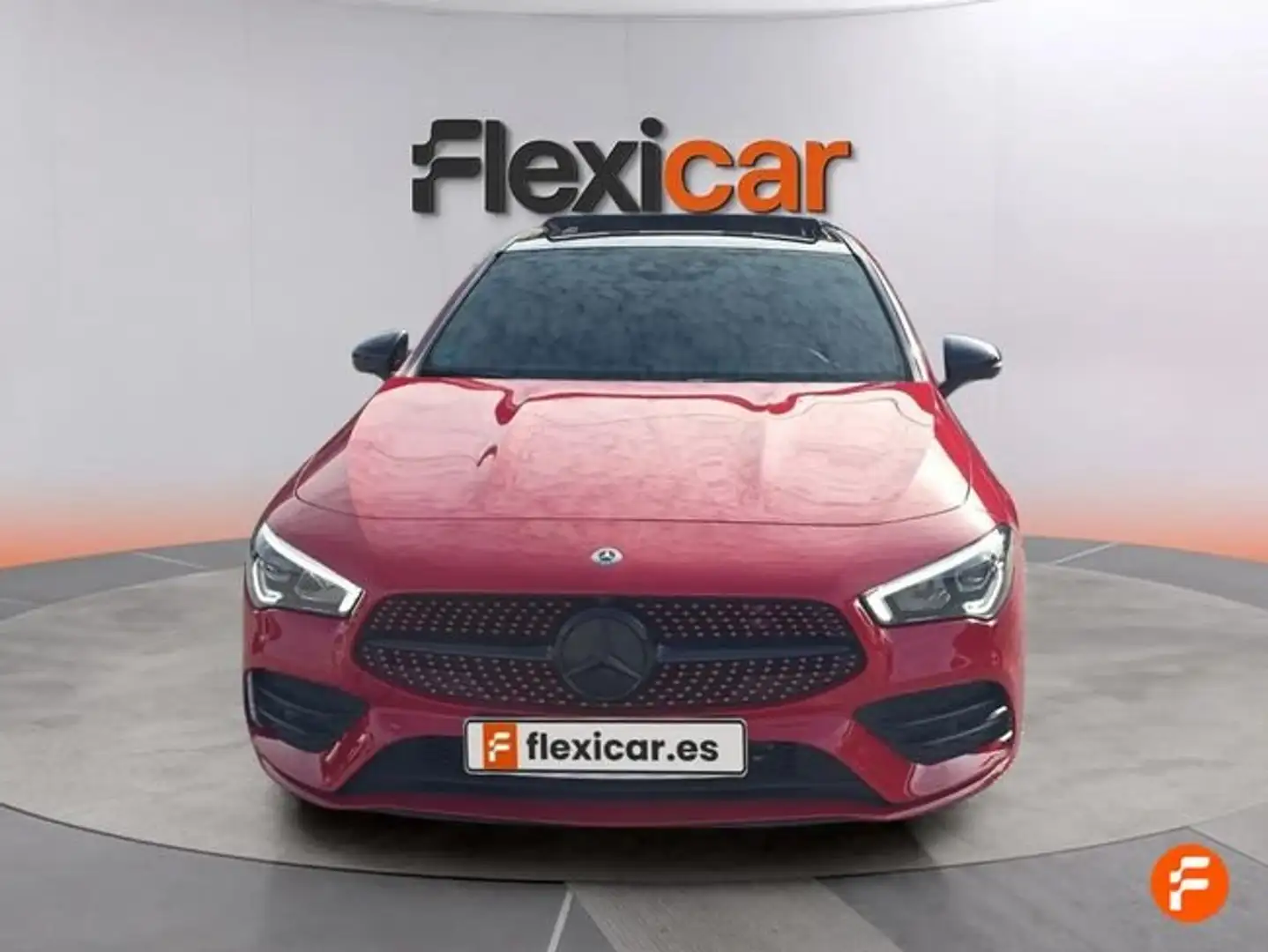 Mercedes-Benz CLA 200 Shooting Brake 7G-DCT Rojo - 2
