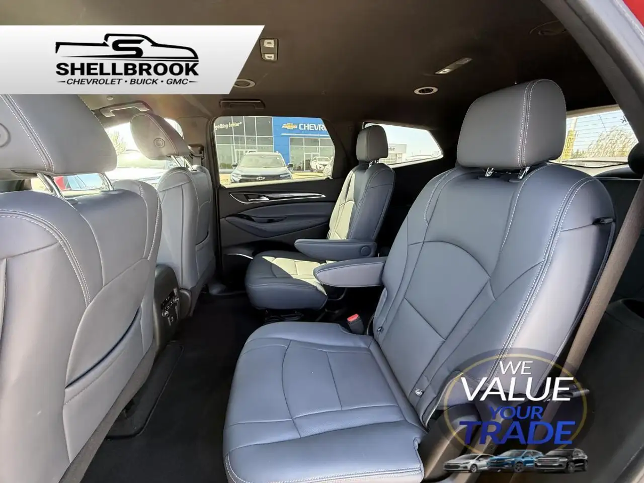 Buick Enclave снимка Buick Enclave