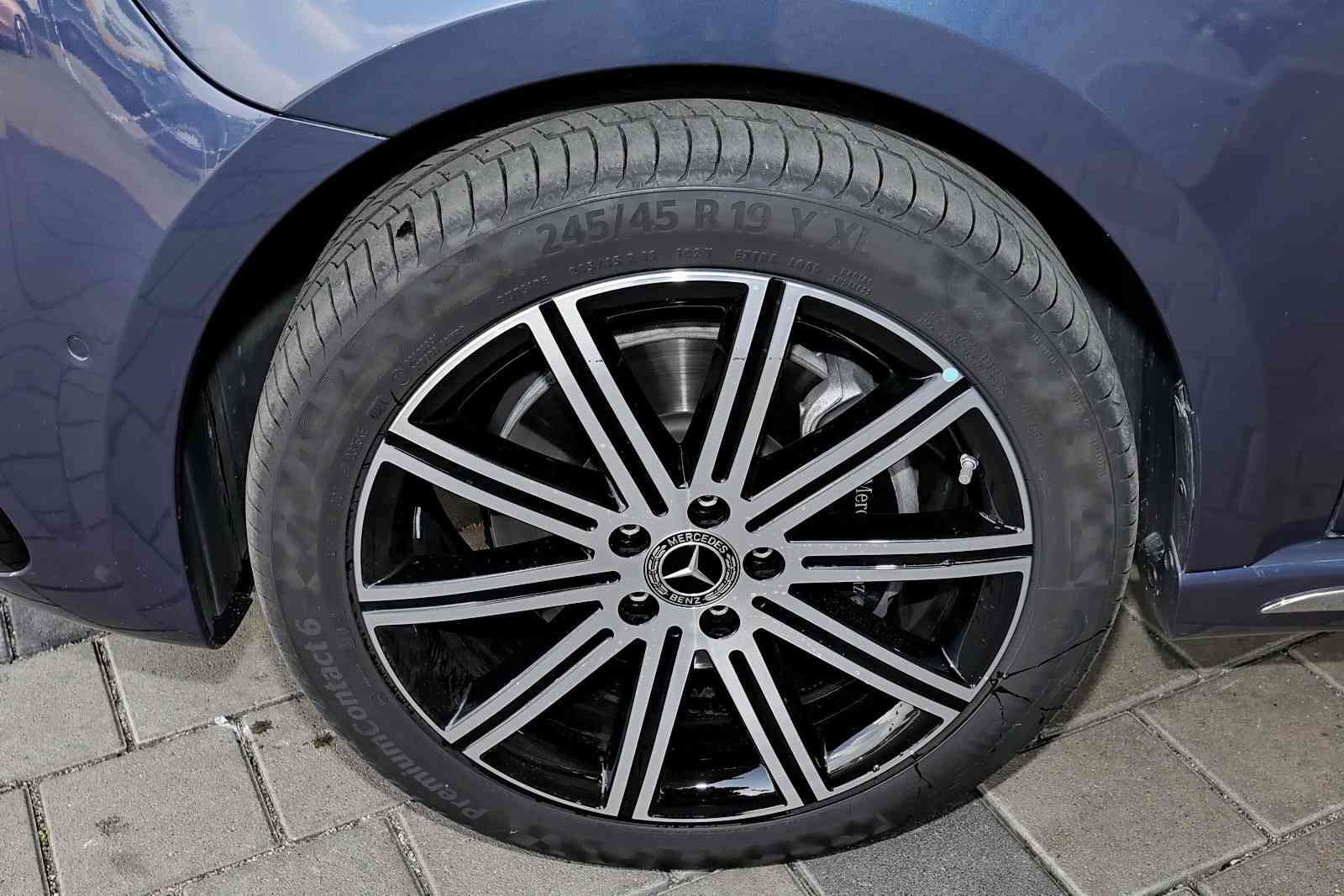 Mercedes-Benz V 300