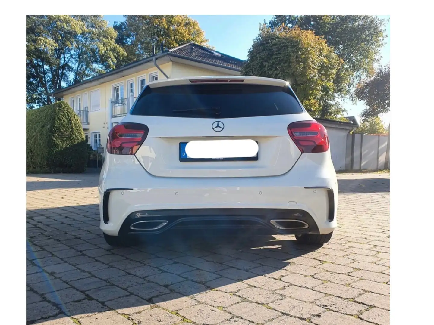 Mercedes-Benz A 220 A 220 4Matic 7G-DCTAMG Line Blanc - 2