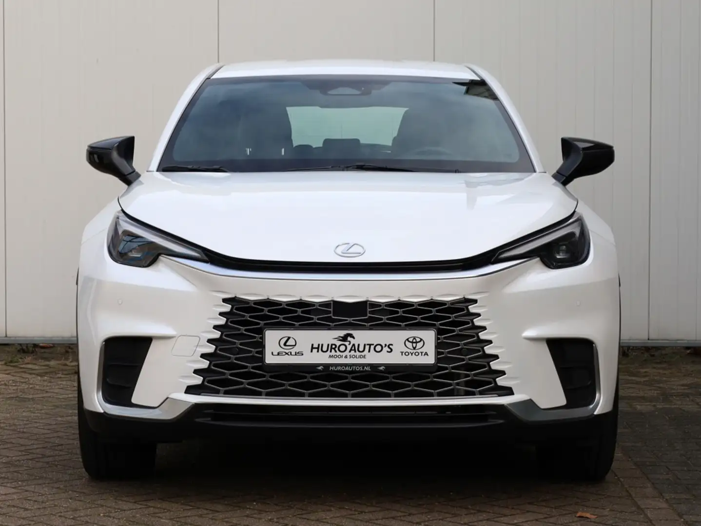 Lexus LBX Relax 2WD | Tech Pack | Memory Seat | El Achterkle Blanc - 2