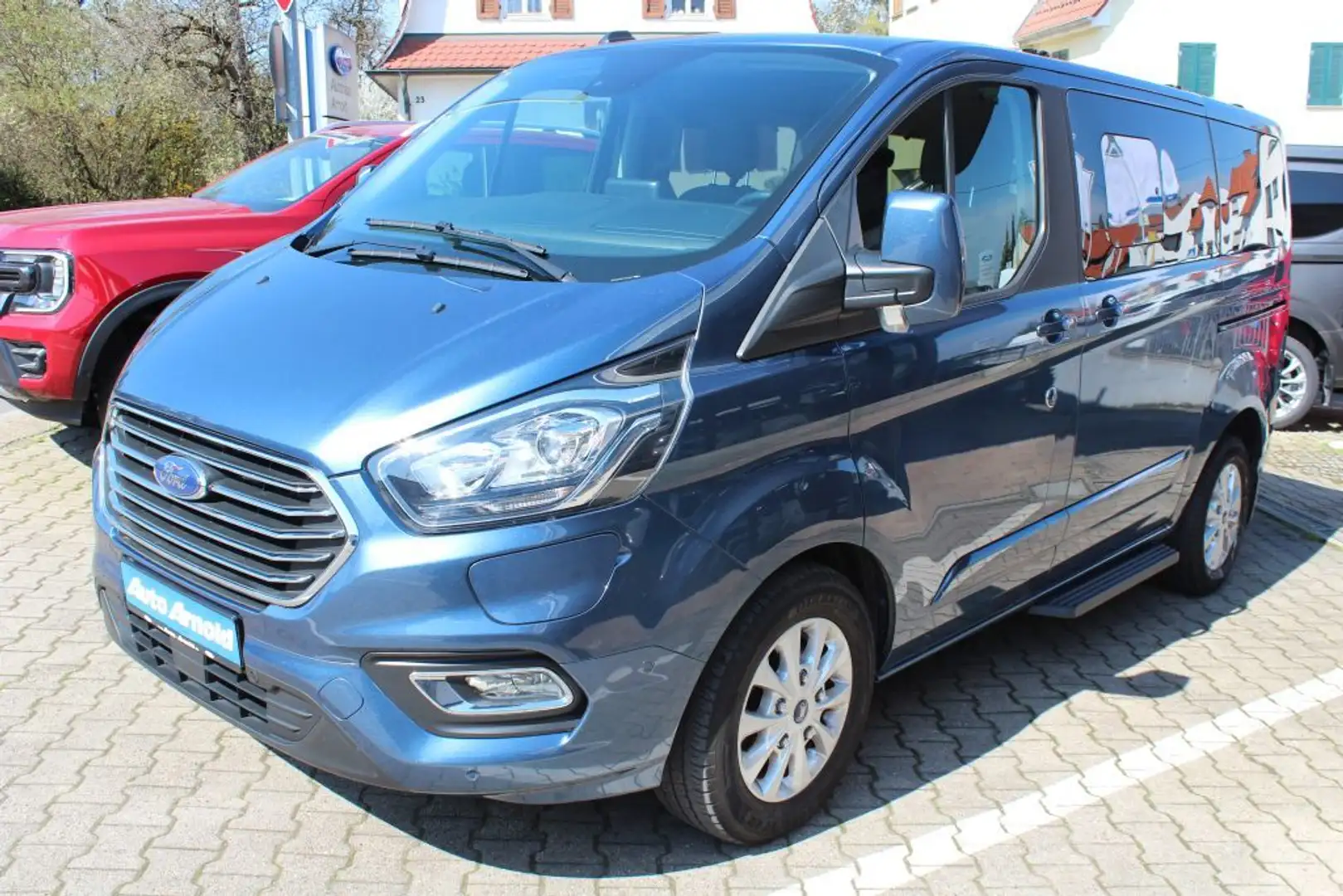 Ford Tourneo Custom 320 L1H1 1.0 PHEV Titanium Blau - 2