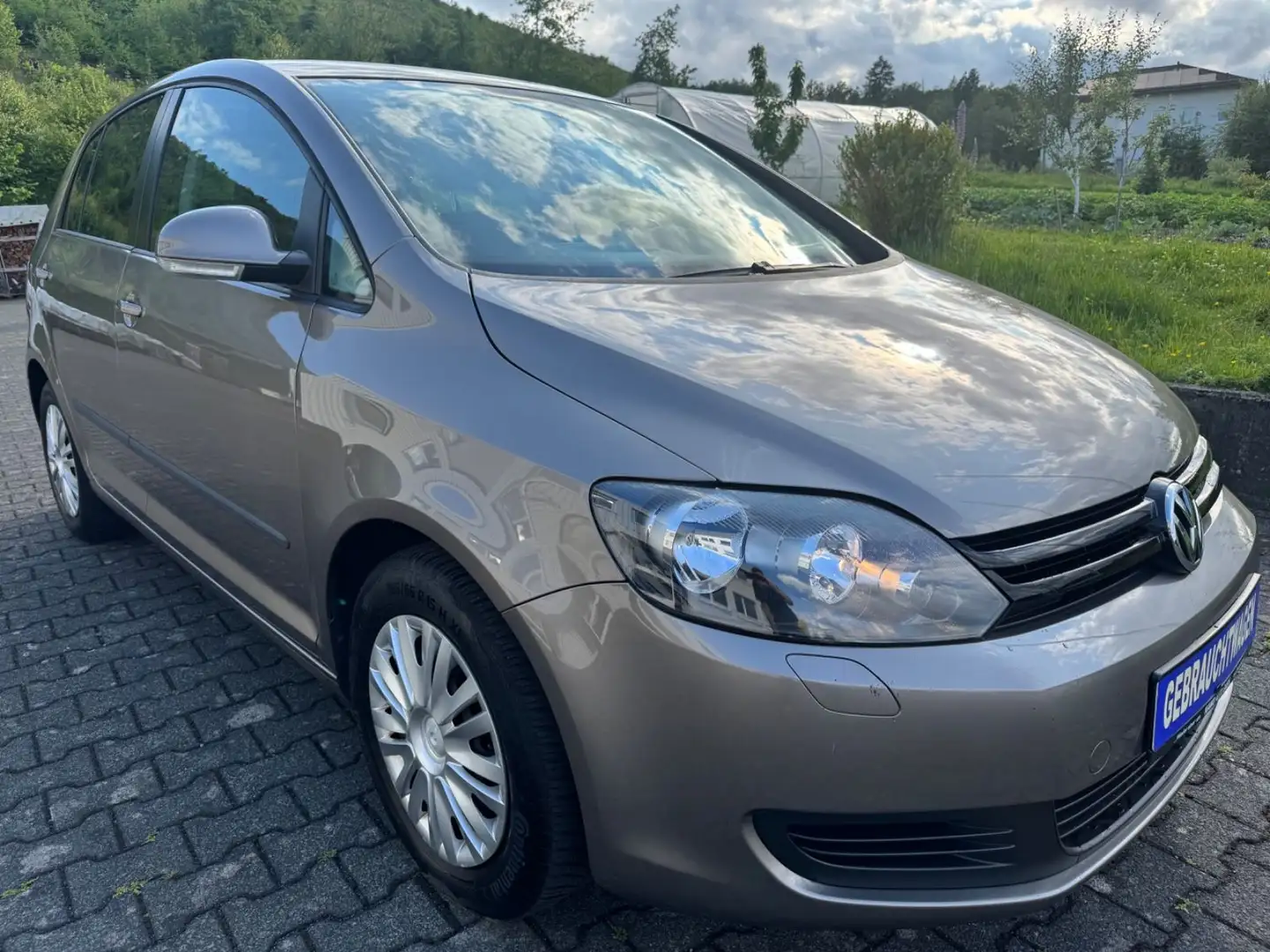 Volkswagen Golf Plus VI 1,2TSI-Sitzheizung-Tempomat-Tüv Neu Gris - 1