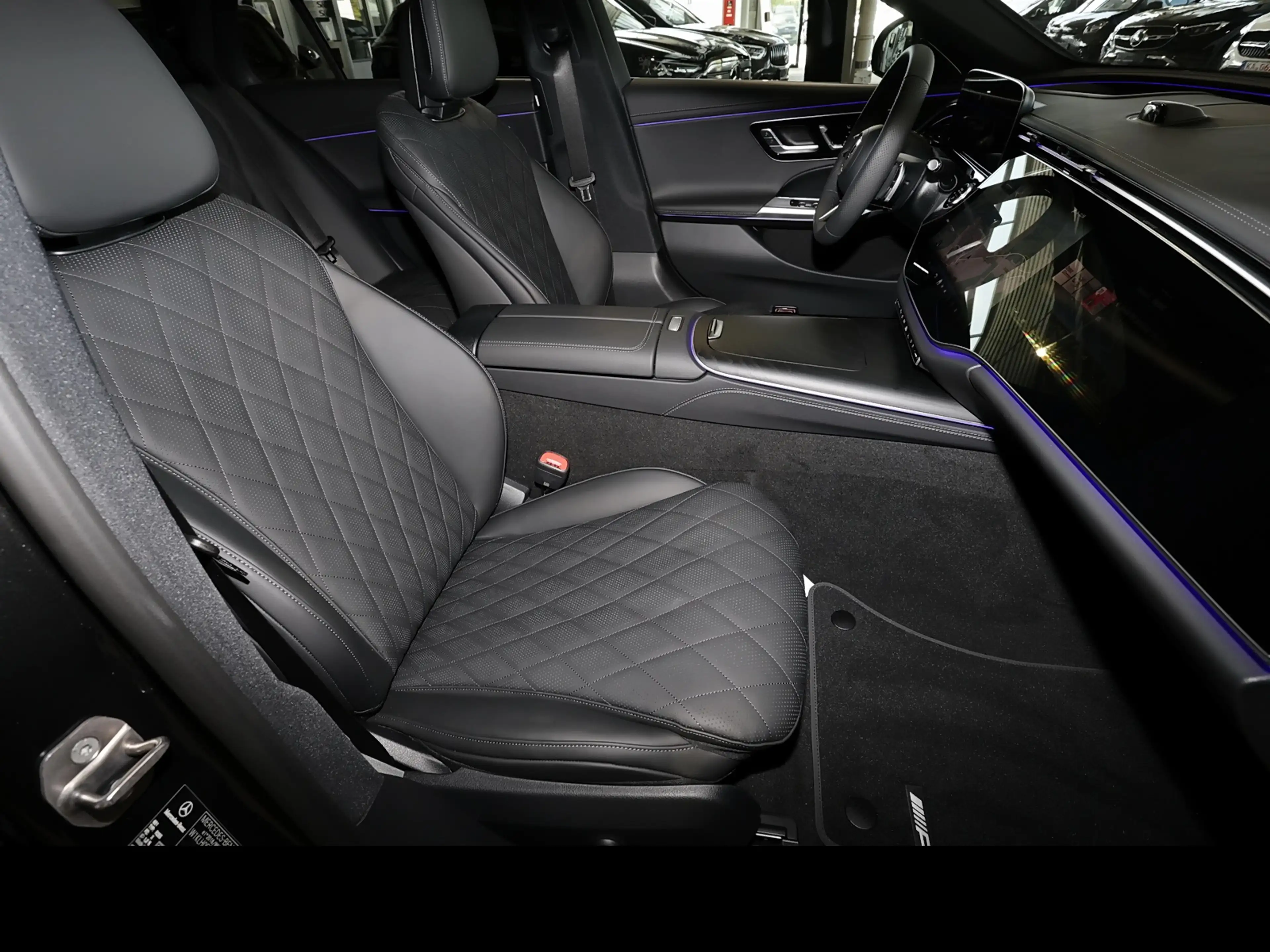 Mercedes-Benz E 220 d T MBUX+360°+DIG-LED+ AHK+Night+20 — photo 4