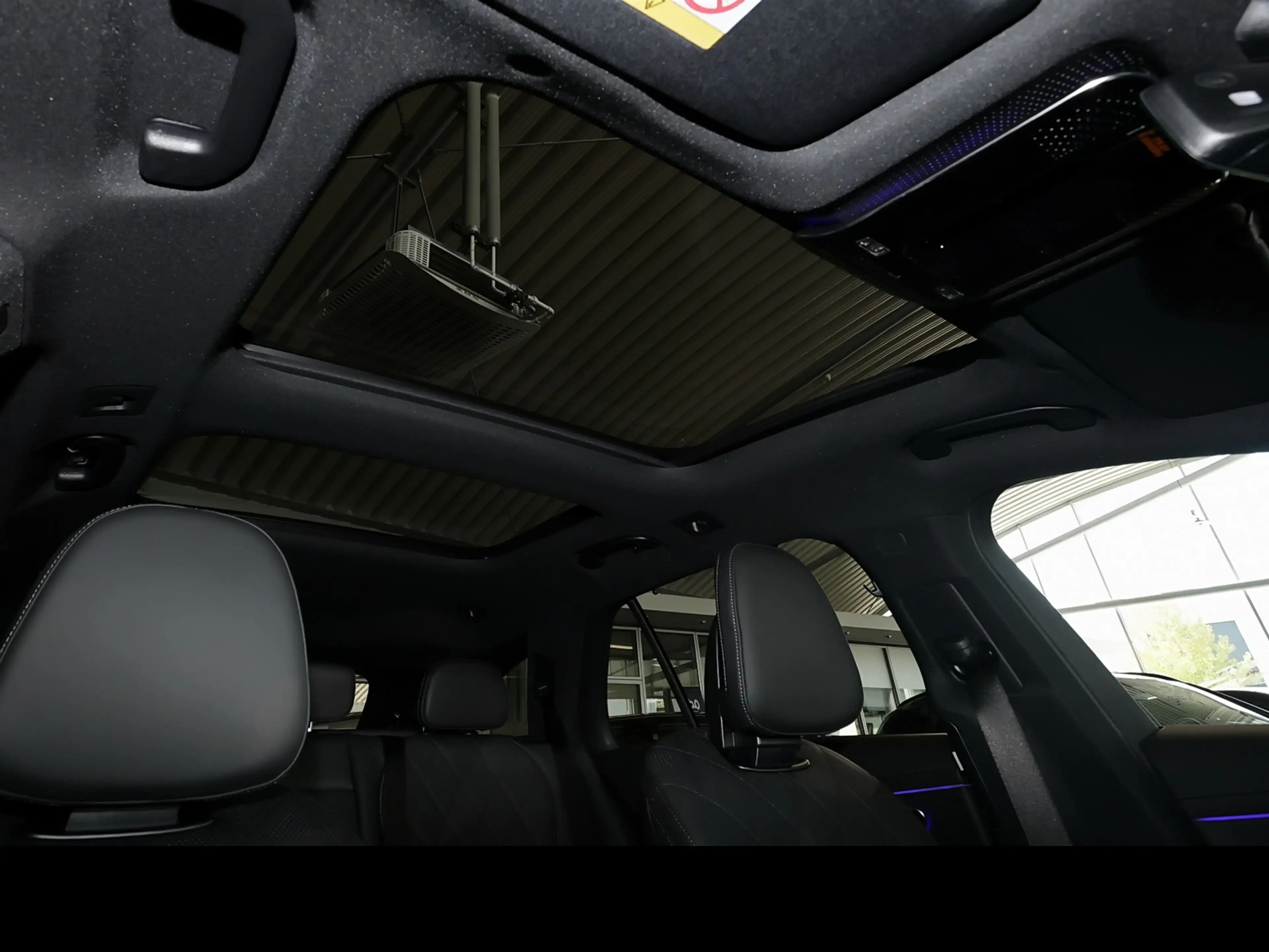 Mercedes-Benz E 220 d T MBUX+360°+DIG-LED+ AHK+Night+20 — photo 7