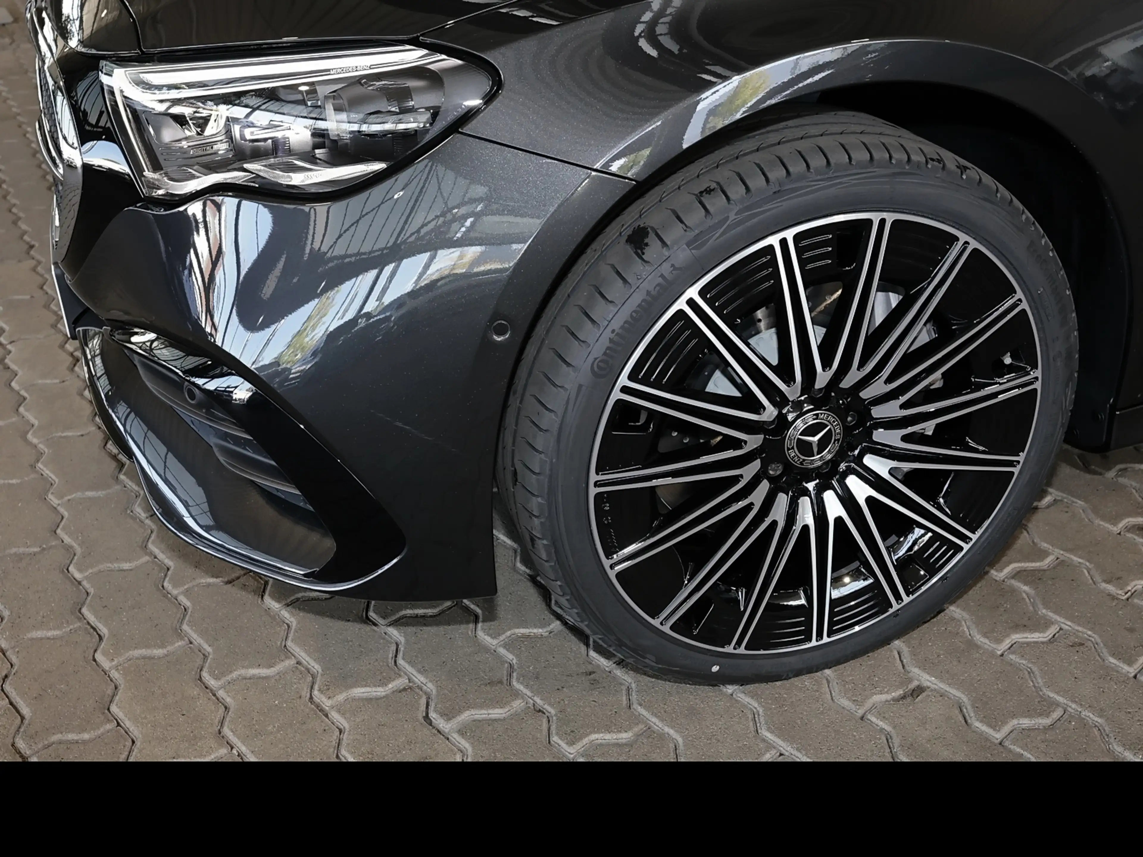Mercedes-Benz E 220 d T MBUX+360°+DIG-LED+ AHK+Night+20 — photo 3