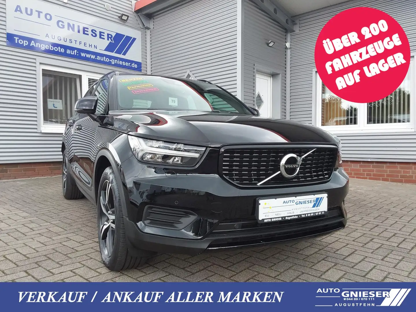 Volvo XC40 B4 B 2WD R-Design ACC/SHZ/LED/PDC/KAM/NAV 145 k... Negro - 1