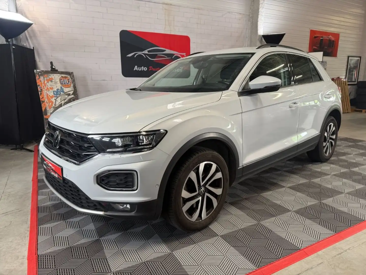 Volkswagen T-Roc 2.0 TDI 150 Start/Stop DSG7 Active Weiß - 1