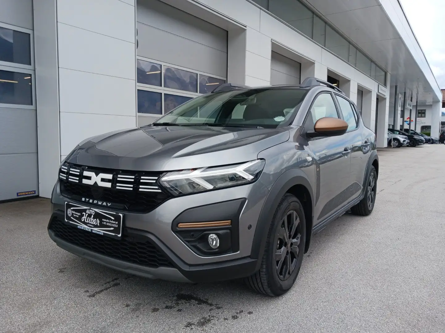 Dacia Sandero Stepway Extreme TCe 90 Gris - 1