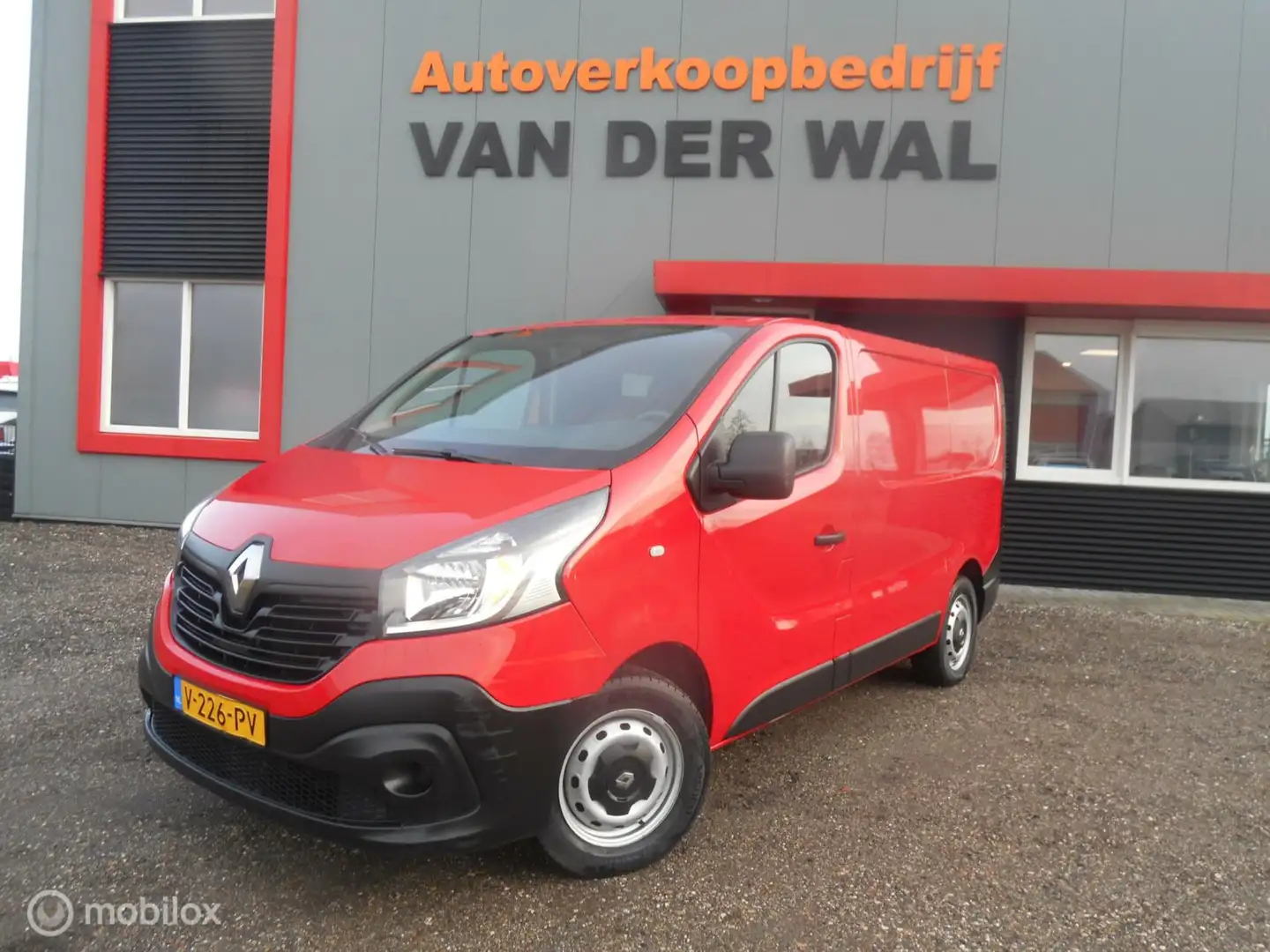 Renault Trafic bestel 1.6 dCi T27 L1H1 Comfort/AIRCO/CRUISECONTRO Rood - 1