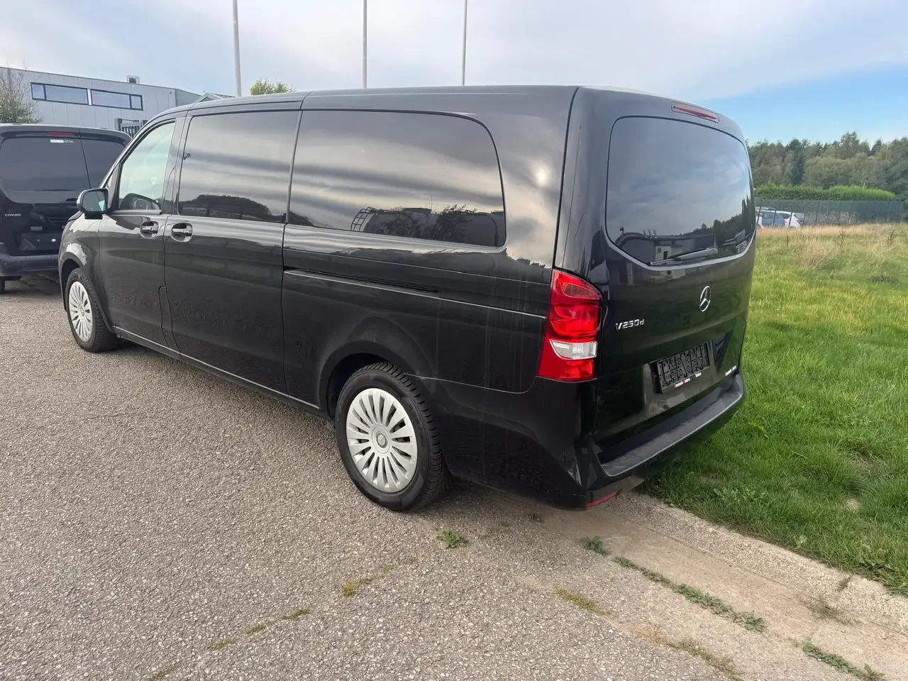 MERCEDES-BENZ V 250 D*8 PLACES*CUIR*GPS*| 190 ch | BVA | SELLERIE CUIR | PORTES LEC