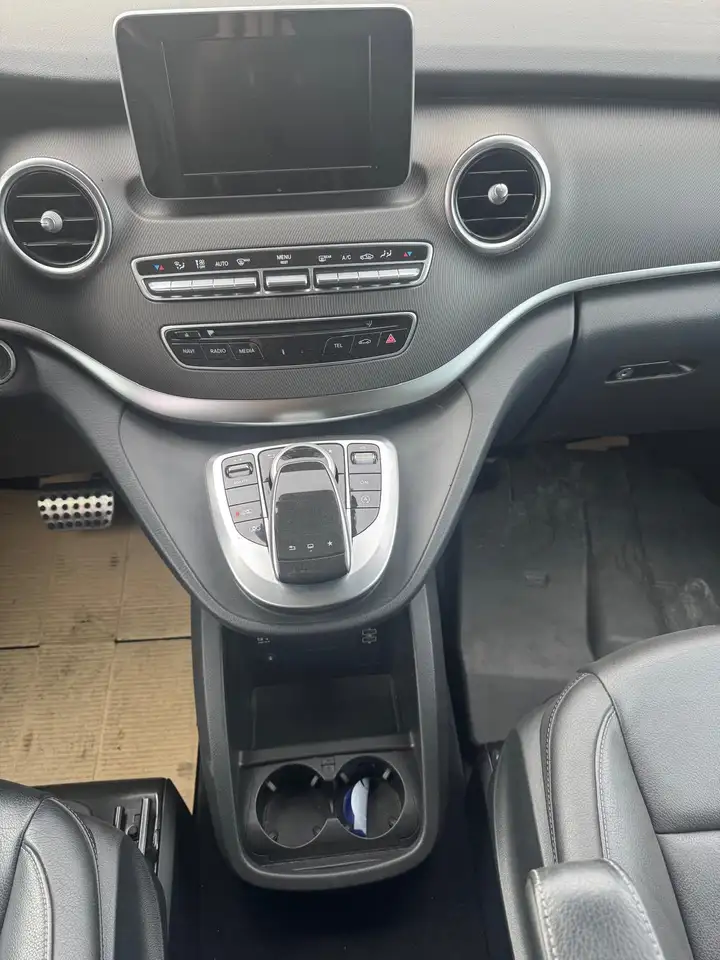 MERCEDES-BENZ V 250 D*8 PLACES*CUIR*GPS*| 190 ch | BVA | SELLERIE CUIR | PORTES LEC
