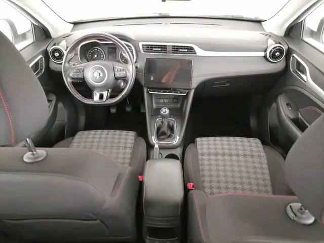 MG ZS view 9