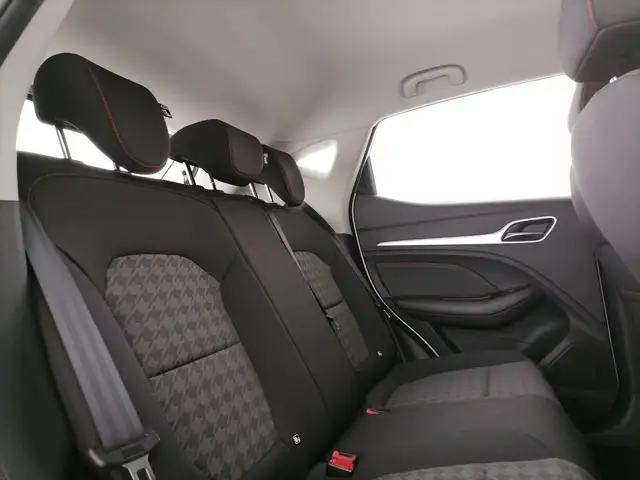 MG ZS view 8