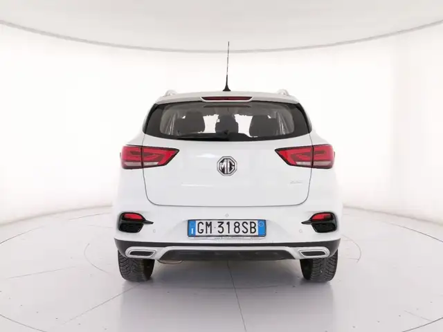 MG ZS view 4