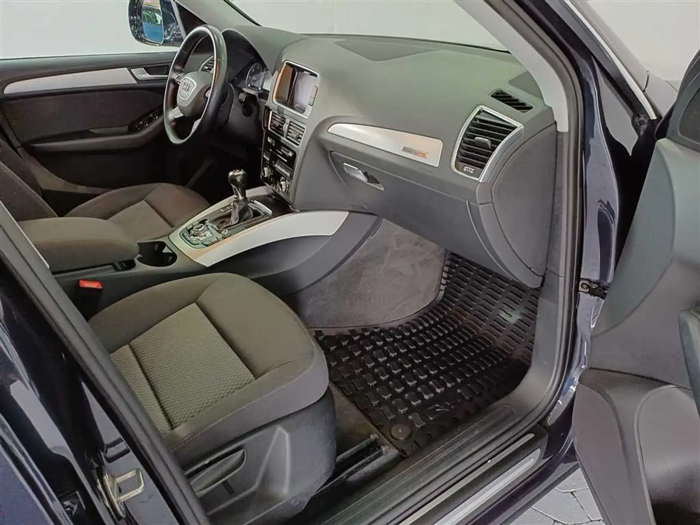 Audi Q5 2.0 TDI quattro S-Line XENON+NAVI+SHZ Azul - 2