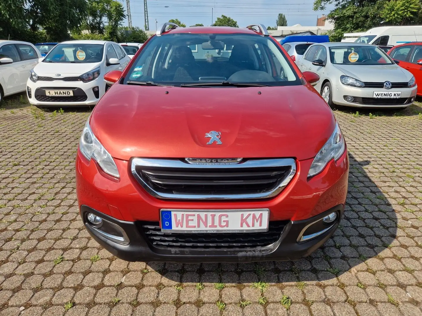 Peugeot 2008 Active Rojo - 2