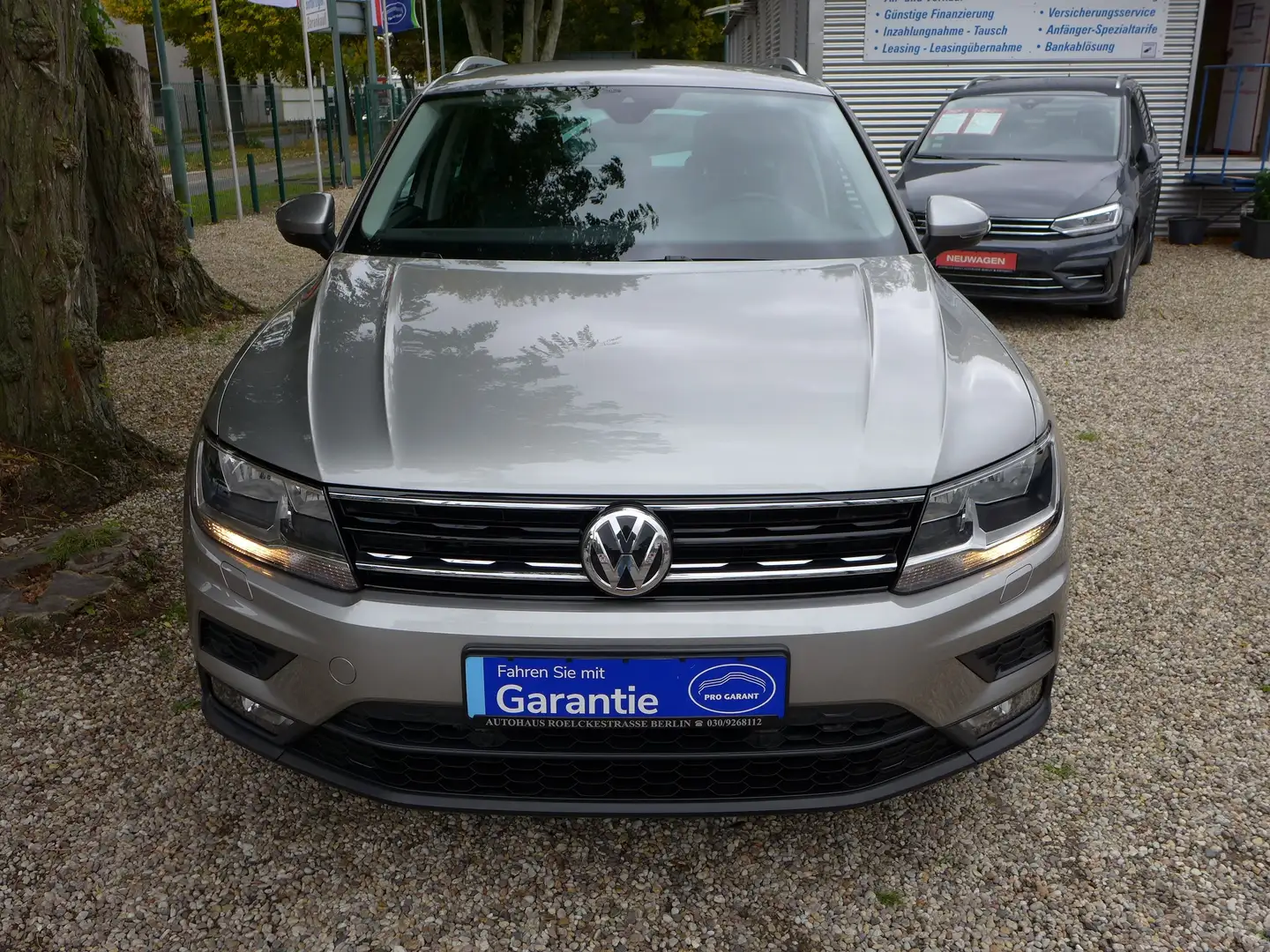 Volkswagen Tiguan Tiguan 1.5 TSI OPF DSG United Navi / AHK Grau - 2