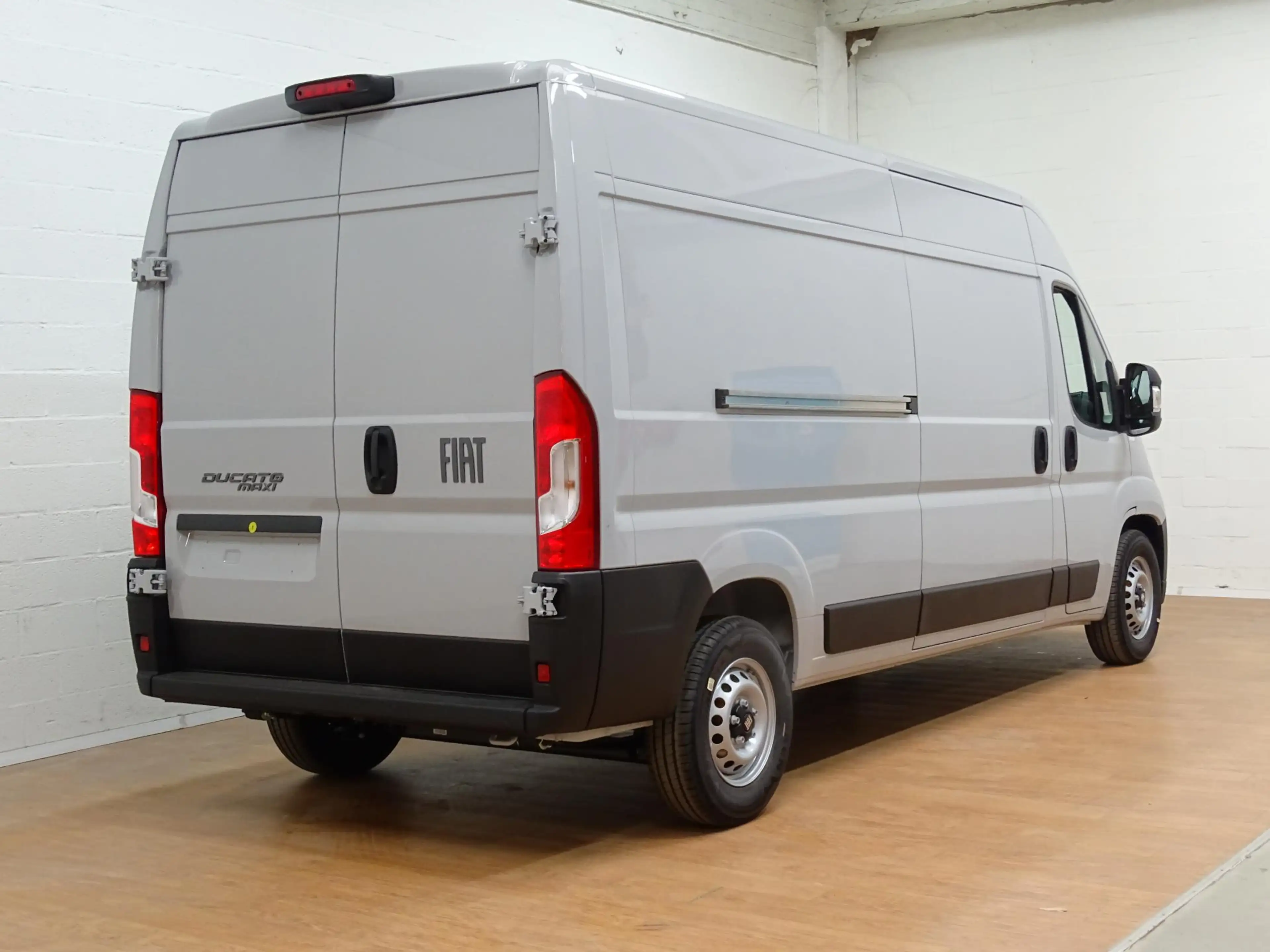 Fiat Ducato 2.2 BlueHDI 180 Maxi L3-H2 35 AT8 — photo 3